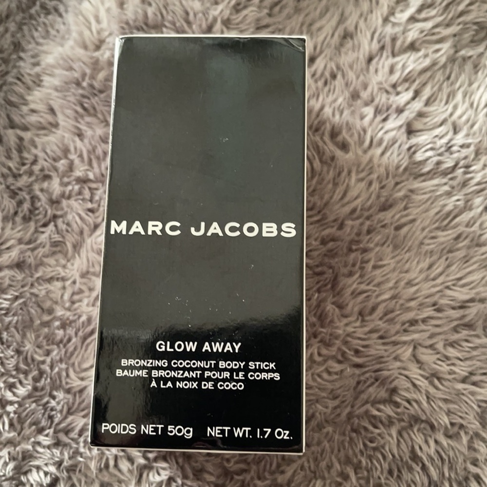 Marc Jacobs Glow Away Tan-Tastic 15 - Picture 3 of 6